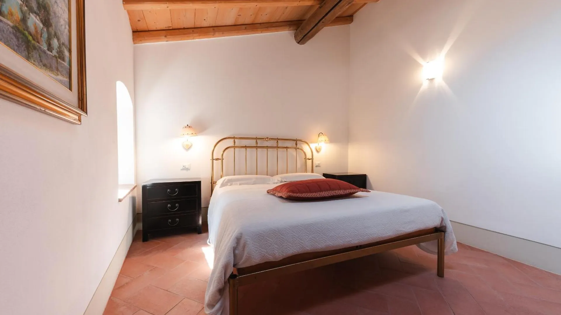 Corte Castello Affi 2*,  Italia
