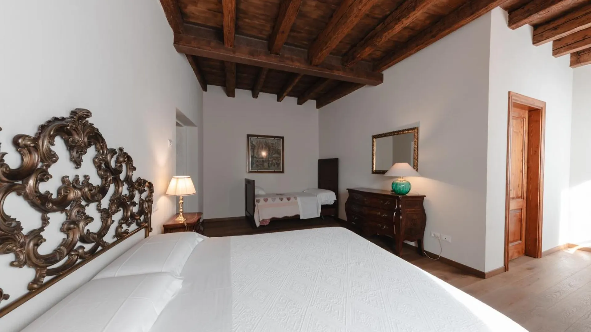Corte Castello Affi Guest house
