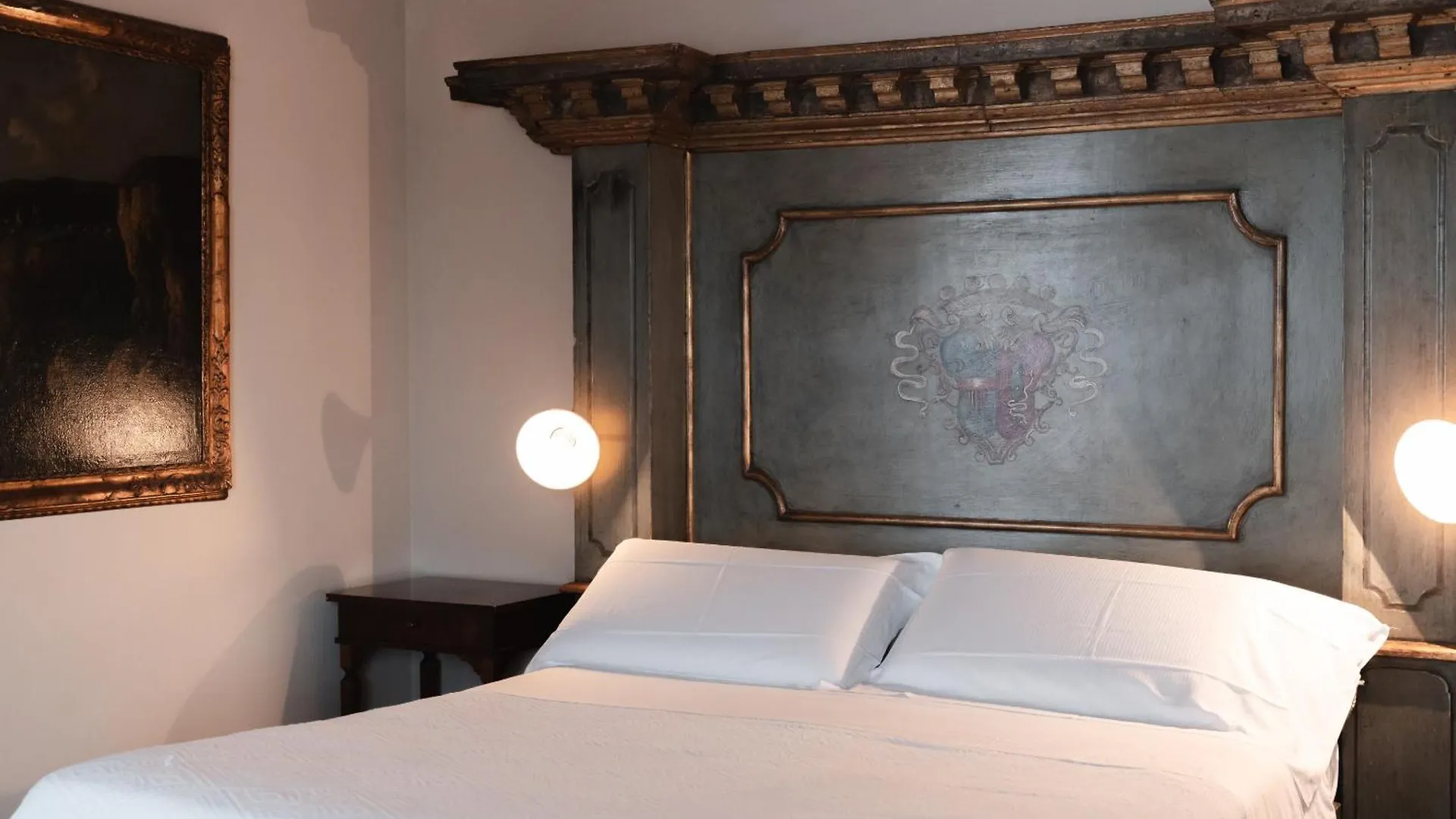 Corte Castello 阿菲